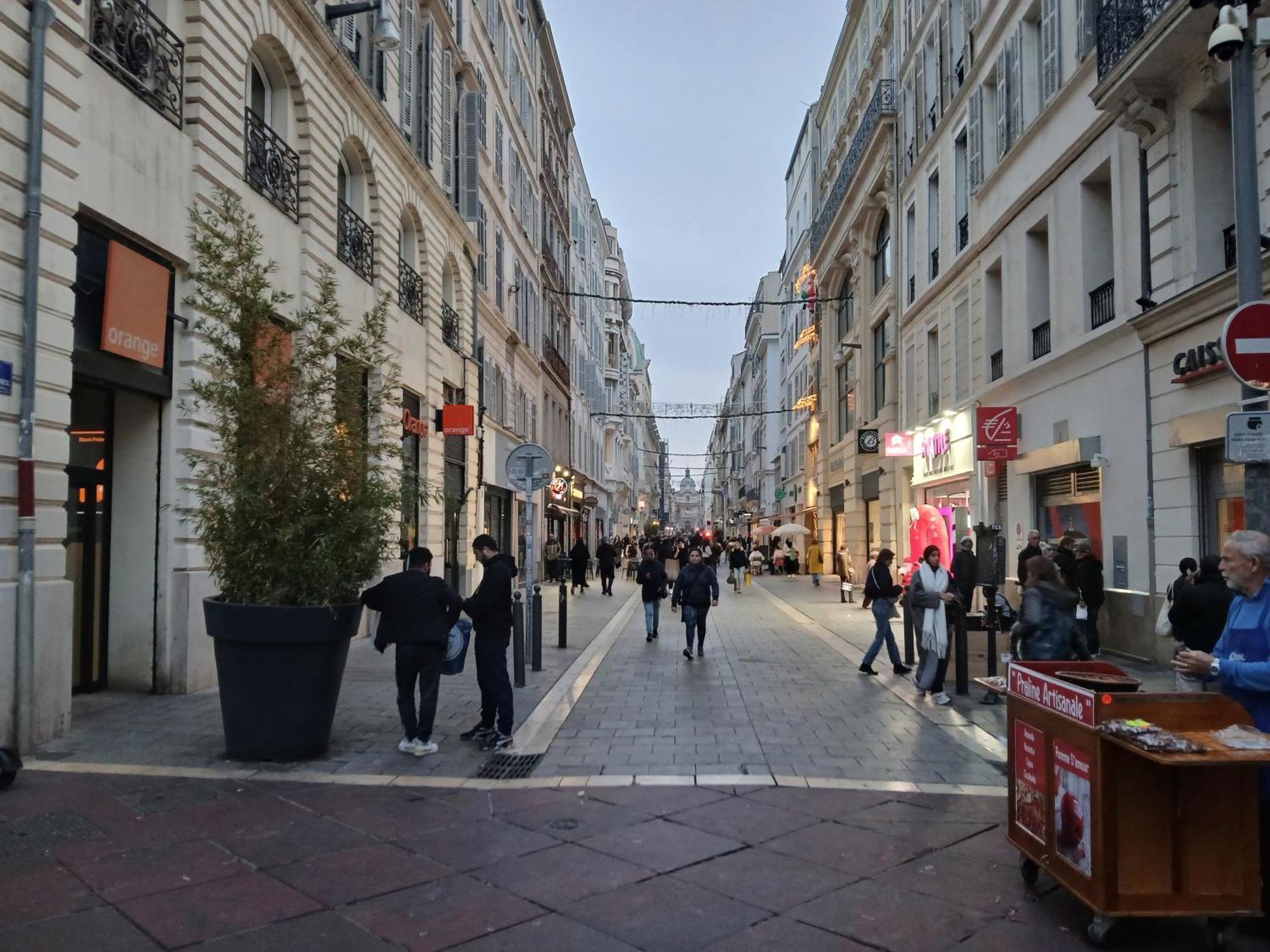Marseille Loft Americain Centre Ville 7 Personnes Luaran gambar